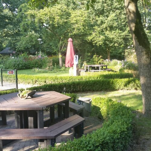 Kunststof picknickset Siena 9 Twee stuks picknickset Siena, deze staan geplaatst in Nuenen.